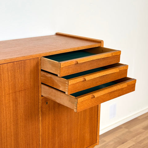 Highboard in teak and oak, 1950s-60s, Sweden - Beyo Vintage