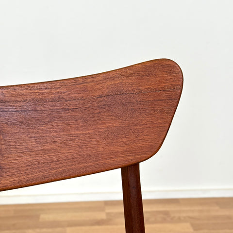 Set of 8 dining chairs in teak by Schionning and Elgaard, 1950s-60s, Denmark - Beyo Vintage