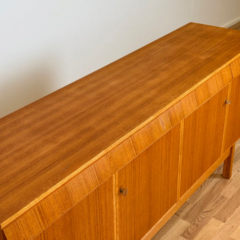 Sideboard made in teak and oak, 1950s-60s, Sweden - Beyo Vintage