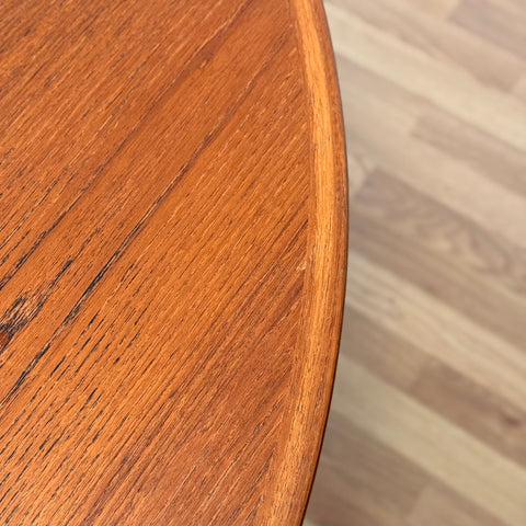 Round dining table in teak, 1950s-60s, Denmark - Beyo Vintage