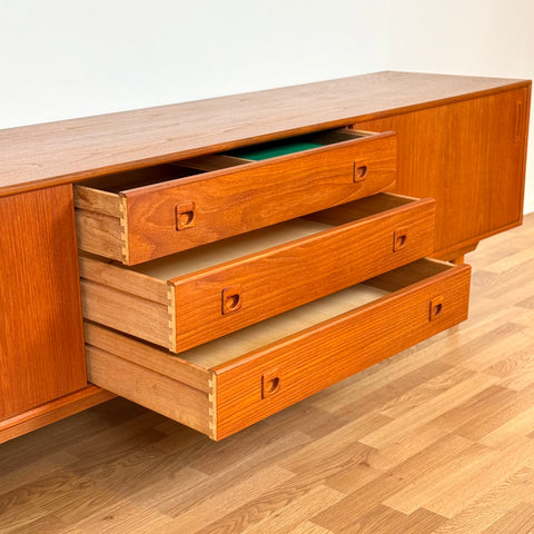 Sideboard in teak by Brouer Mobelfabrik, 1950s-60s, Denmark - Beyo Vintage