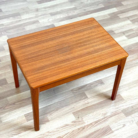 Small sofa table in teak by Alberts, 1950s-60s, Sweden - Beyo Vintage