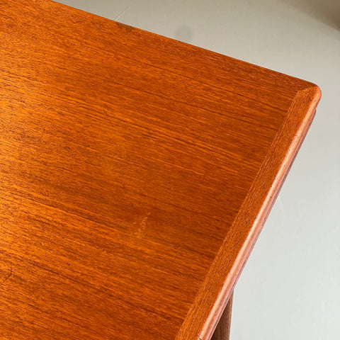 Square dining table, Denmark - Beyo Vintage