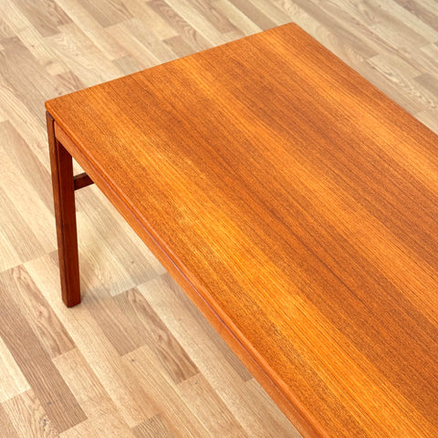 Coffee table "Casino" in teak by Gunnar Myrstrand and Sven Engström for Bra Bohag, Tingströms, Sweden, 1950s-60s