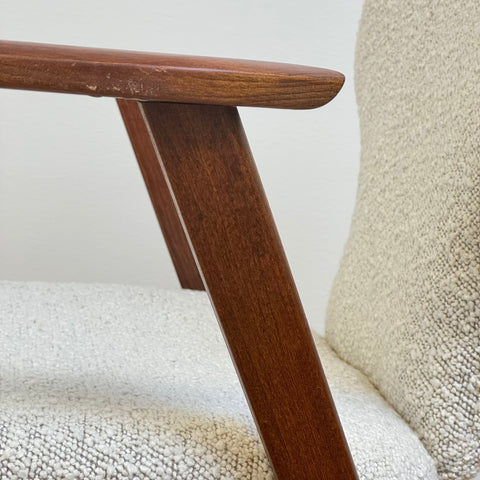 Armchairs in bouclé - Beyo Vintage