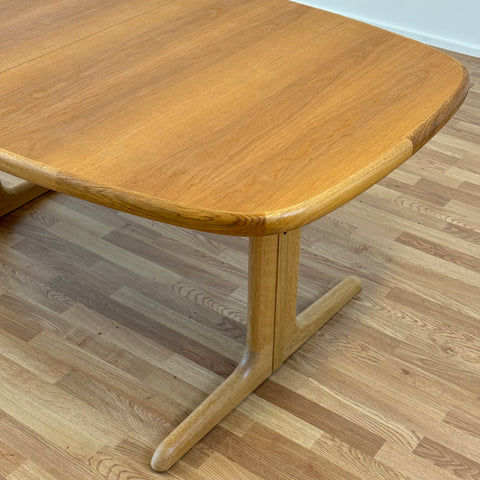 Dining table in oak, Skovby - Beyo Vintage