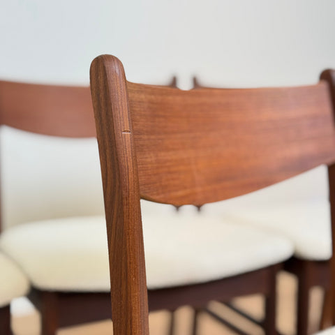 Set of 4 chairs in walnut, 1950s-60s, Denmark - Beyo Vintage