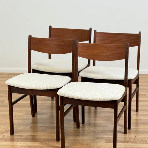 Set of 4 chairs in walnut, 1950s-60s, Denmark - Beyo Vintage