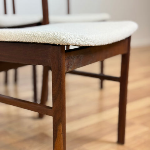 Set of 4 chairs in walnut, 1950s-60s, Denmark - Beyo Vintage