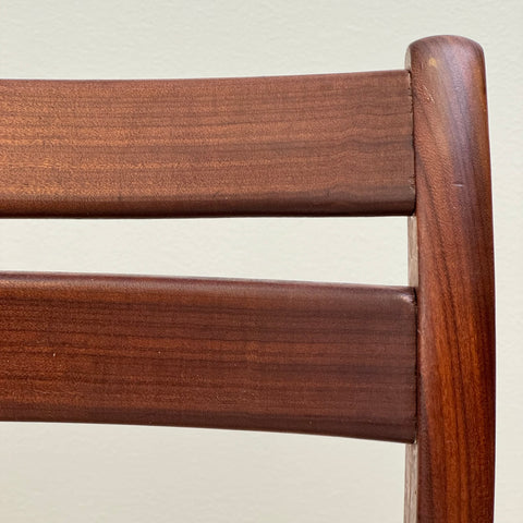 Set of 4 dining chairs of solid walnut - Beyo Vintage
