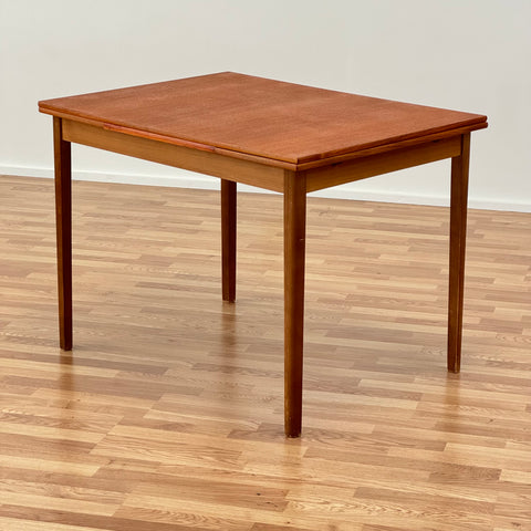 Small dining table in teak - Beyo Vintage