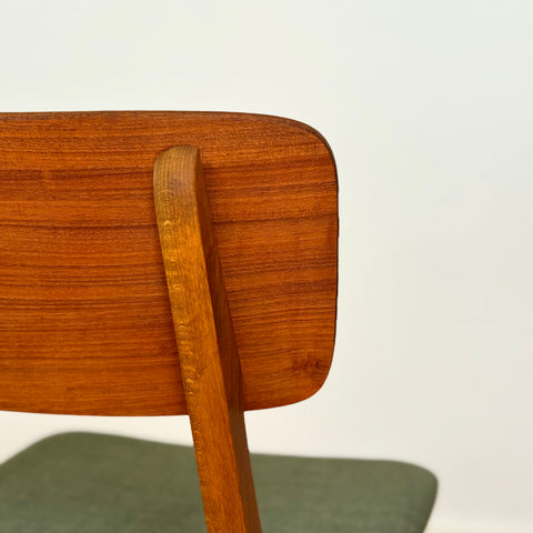 Set om 6 matstolar i teak och bok, 1950-60-tal, Danmark