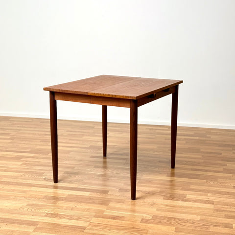 Dining table in teak, 1950s-60s, Denmark - Beyo Vintage