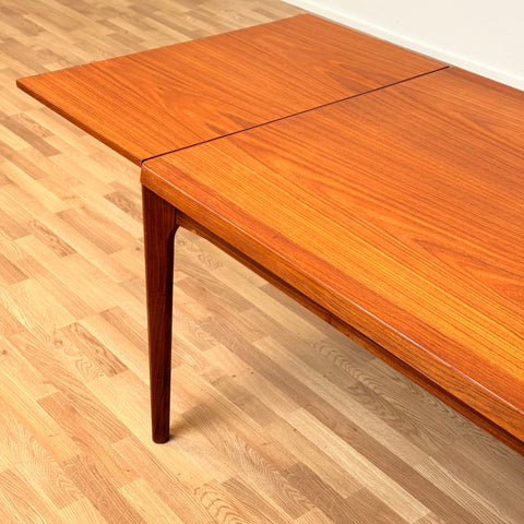 Dining table in teak by Vejle møbelfabrik, 1950s-60s, Denmark