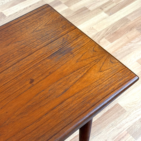 Coffee table in teak/walnut, 1950s-60s, Denmark - Beyo Vintage