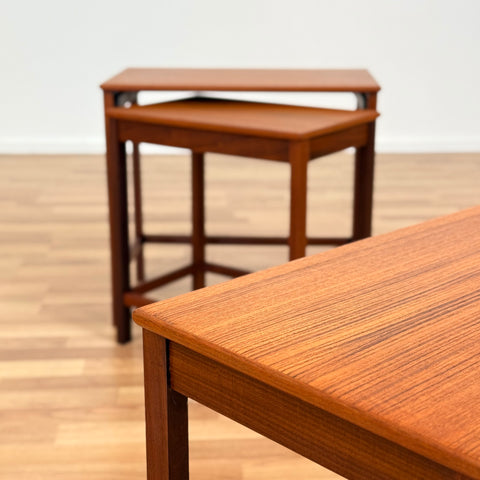 Set of 3 nest of tables in teak, 1950s-60s Denmark - Beyo Vintage