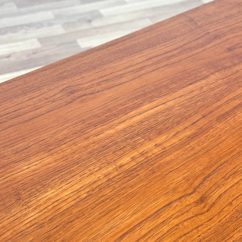Coffee table in teak, 1950s-60s, Denmark - Beyo Vintage