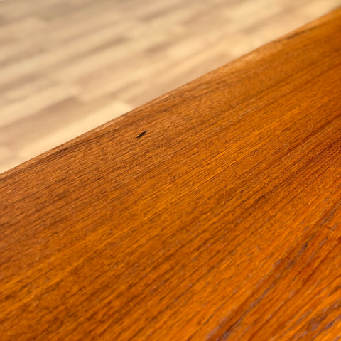 Coffee table in teak, 1950s-60s, Denmark - Beyo Vintage