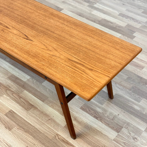 PRICE Coffee table in teak, 1950s-60s, Denmark - Beyo Vintage