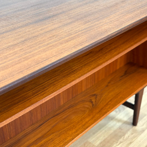 Writing desk in teak, 1950s-60s, Denmark - Beyo Vintage