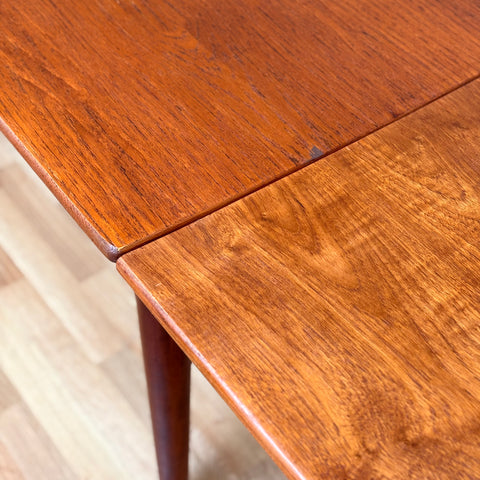 Dining table in teak, 1950s-60s, Denmark - Beyo Vintage