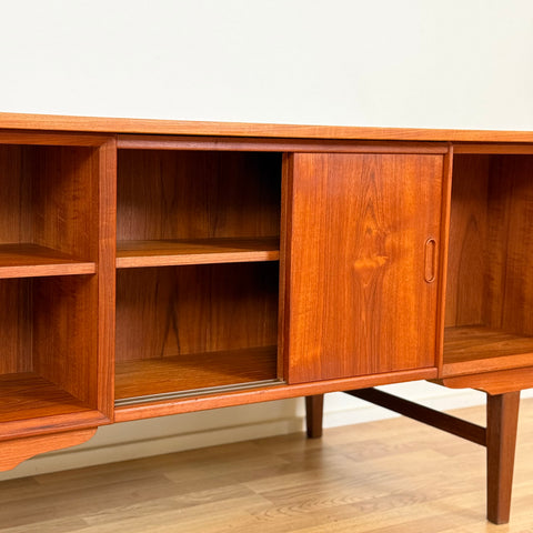 Writing desk in teak, 1950s-60s, Denmark - Beyo Vintage