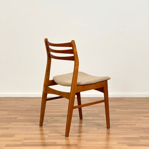 Set om 4 matstolar i teak och bok, av SAX, 1950-60-tal, Danmark