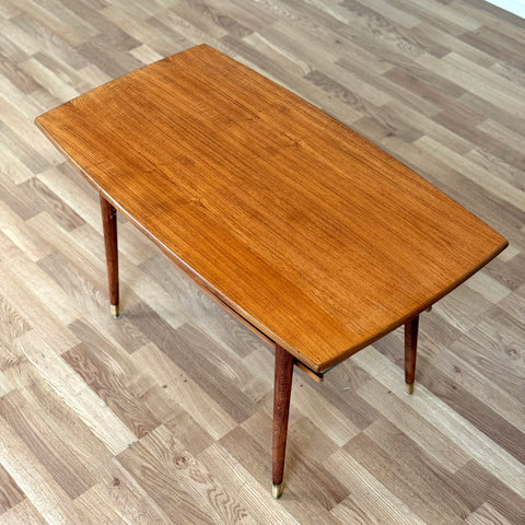 Coffee table in teak, 1950s-60s - Beyo Vintage
