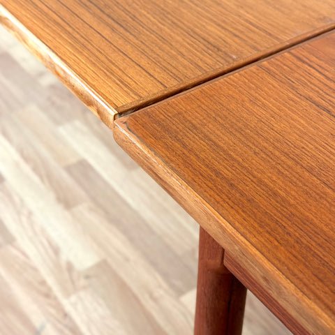 Dining table in teak, 1950s-60s, Denmark - Beyo Vintage
