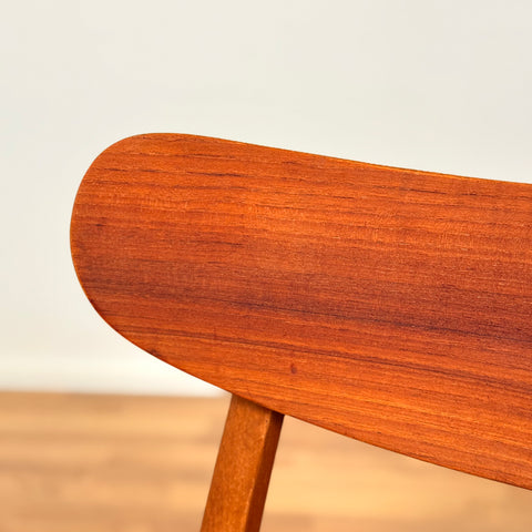 Set of 8 dining chairs in teak & beech, 1950s-60s, Denmark
