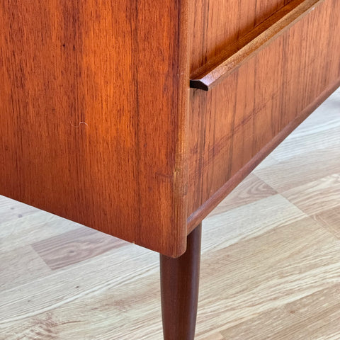 Chest of drawers in teak, Denmark, 1950-60s - Beyo Vintage