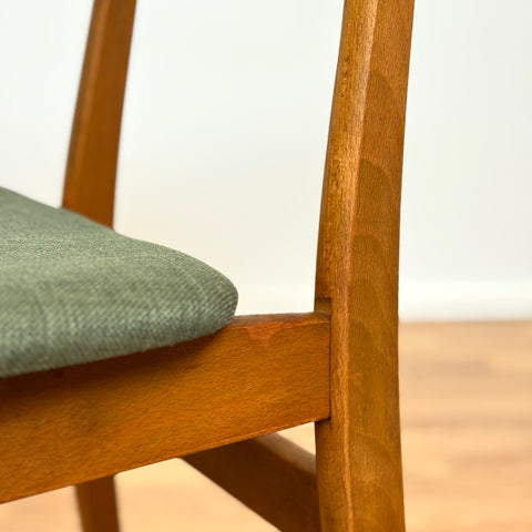Set om 6 matstolar i teak och bok, 1950-60-tal, Danmark