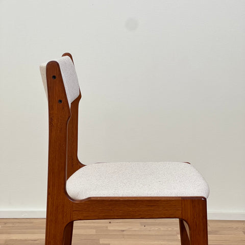 Set of 4 dining chairs, Erik Buch - Beyo Vintage