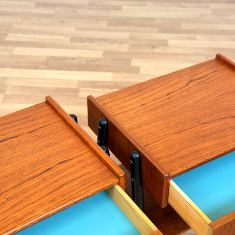Set of 2 bedside table in teak by AB Carlström & co. möbelfabrik, 1950s-60s, Sweden