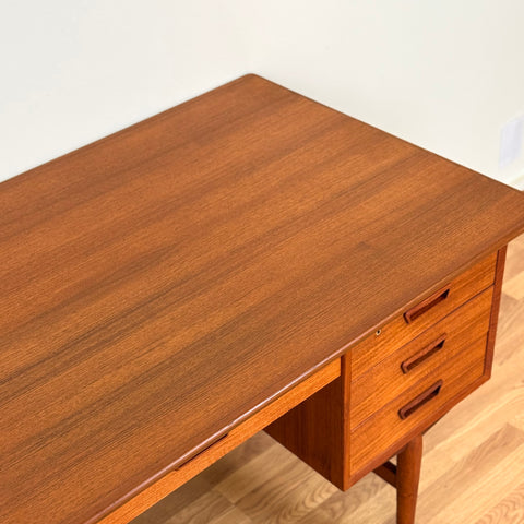 Writing desk in teak, 1950s-60s, Denmark - Beyo Vintage