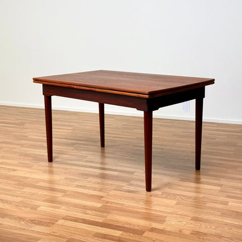 Dining table in teak, 1950s-60s, Denmark - Beyo Vintage