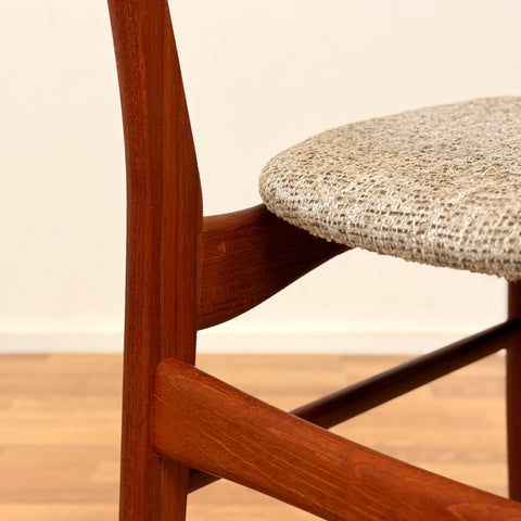 Set om 6 matstolar i teak av Farstrup, 1950-60-tal, Danmark