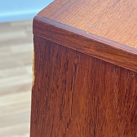 Si Bomi Møbler, Danish mid-century chest of drawers with 6 drawers in teak, 1960s - Beyo Vintage