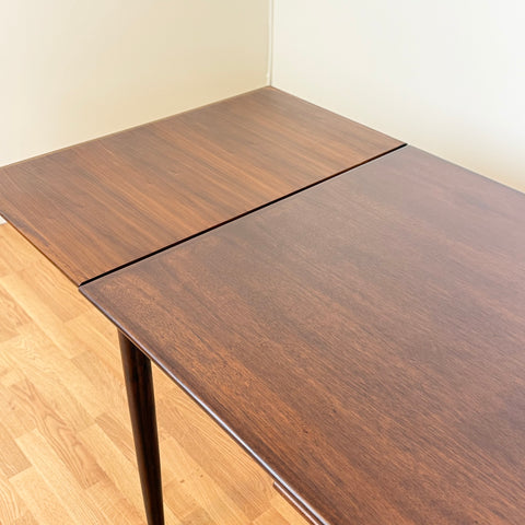 Dining table in teak, 1950s-60s, Denmark - Beyo Vintage