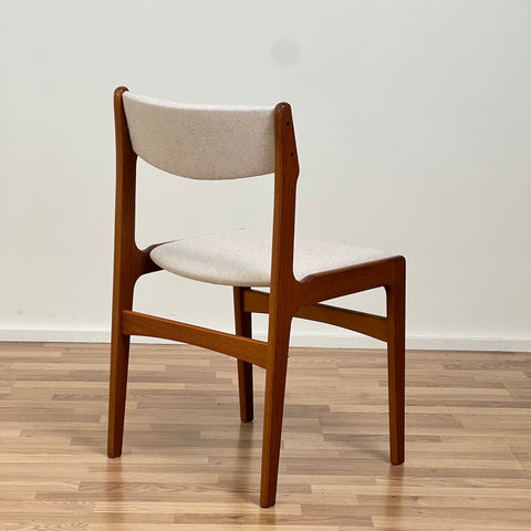 Set of 4 dining chairs, Erik Buch - Beyo Vintage