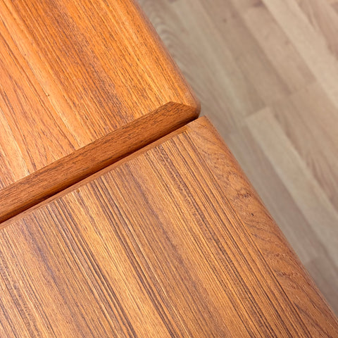 Dining table in teak, 1950s-60s, Denmark - Beyo Vintage
