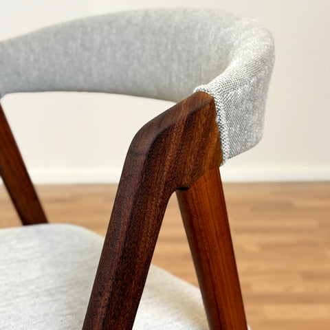 Set of 4 dining chairs in walnut, 1950s-60s, Denmark