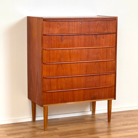 Danish chest of drawers in teak, 1950s-60s. - Beyo Vintage