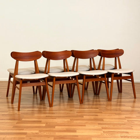 Set of 8 dining chairs in teak & beech, 1950s-60s, Denmark