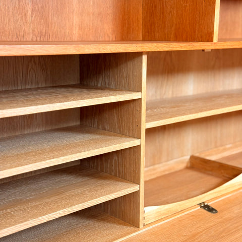Bookshelf in oak by Åge Hundevad, 1960s-70s, Denmark