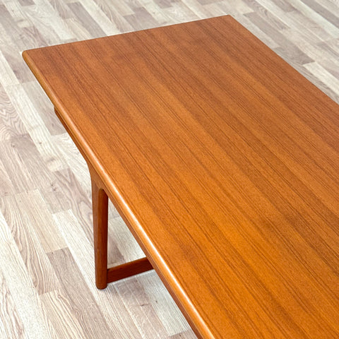 Coffee table in teak, 1950s-60s, Denmark - Beyo Vintage
