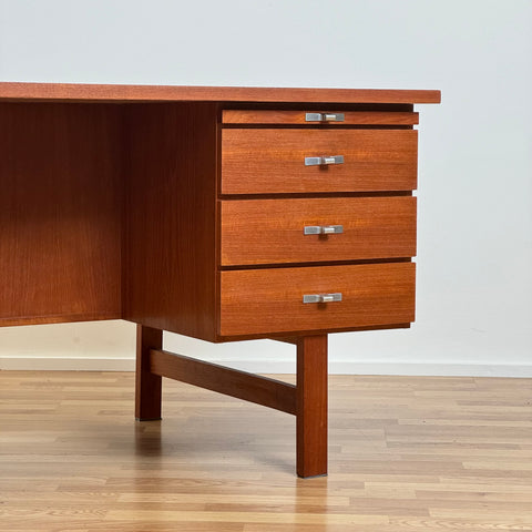 Writing desk in teak, Denmark, 1950-60s. - Beyo Vintage