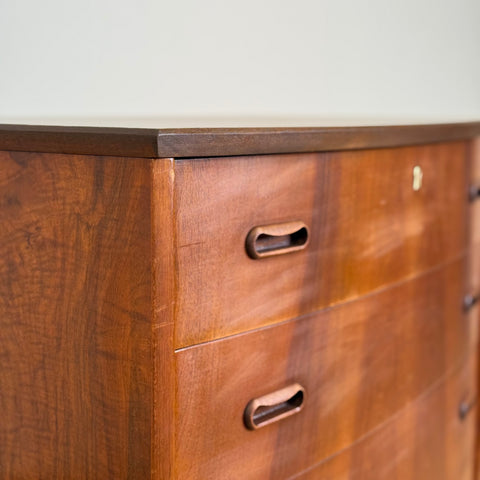 Chest of 6 drawers in walnut, 1950-60s, Denmark - Beyo Vintage