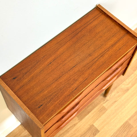 Chest of 3 drawers in teak, 1950s-60s, Denmark - Beyo Vintage
