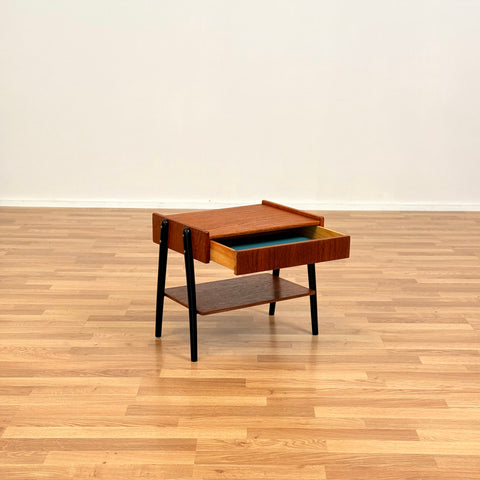 Set of 2 bedside table in teak by AB Carlström & co. möbelfabrik, 1950s-60s, Sweden